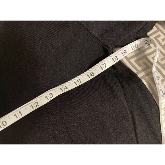 Selfie Couture Black Short Sleeve V-Neck Dress White Trim Pleated Hem Sz M - Picture 7 of 9